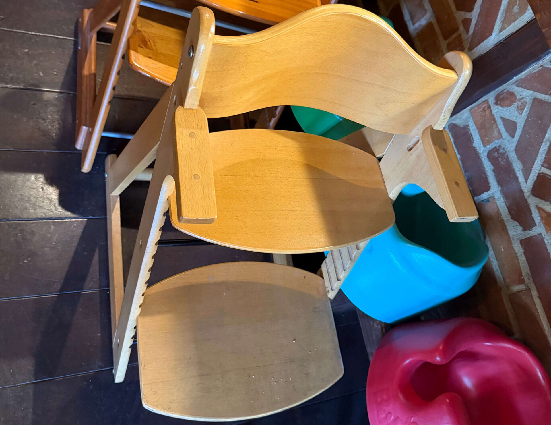 長浜_マンマ_椅子