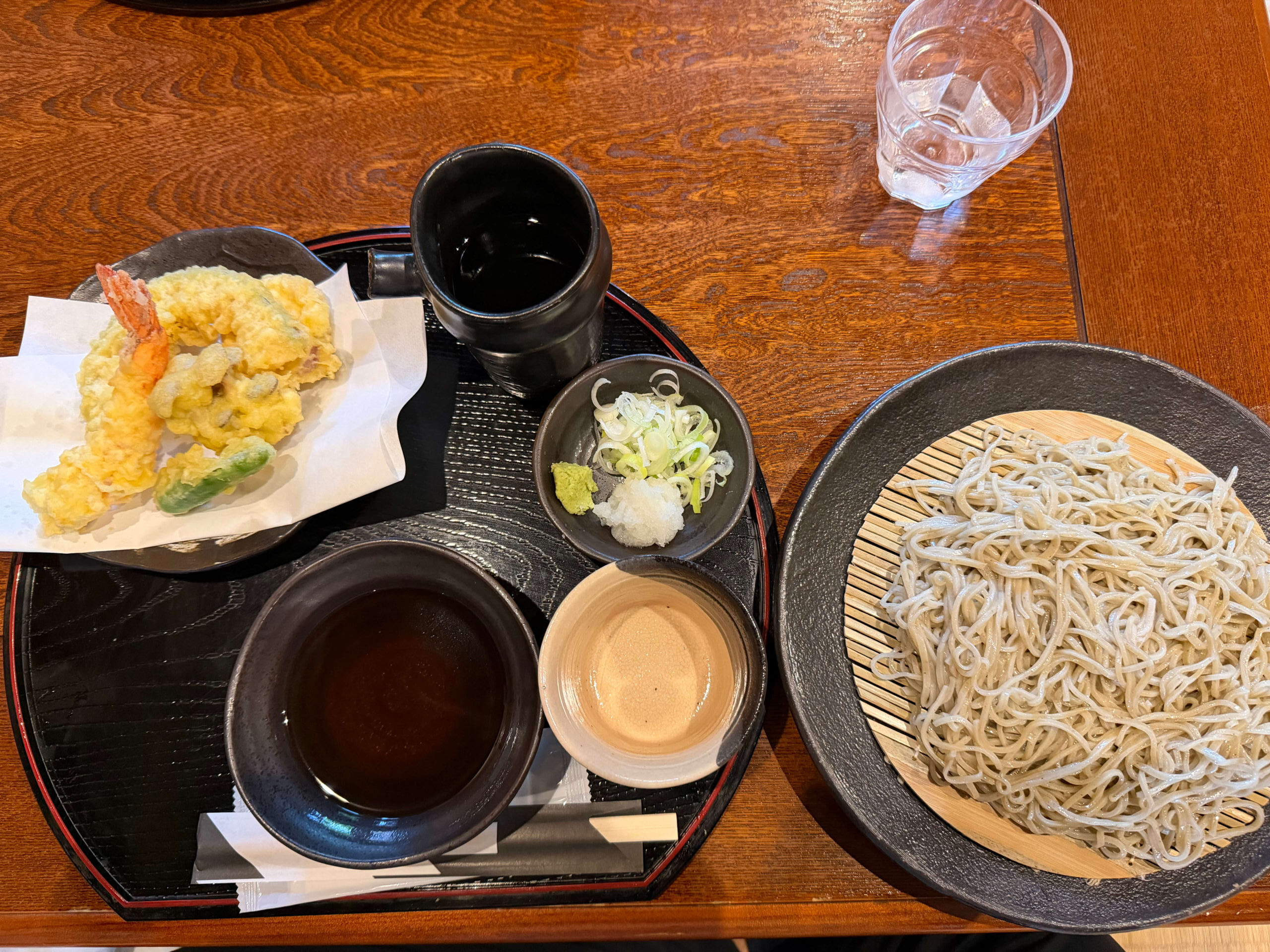 夢創庵_天そば