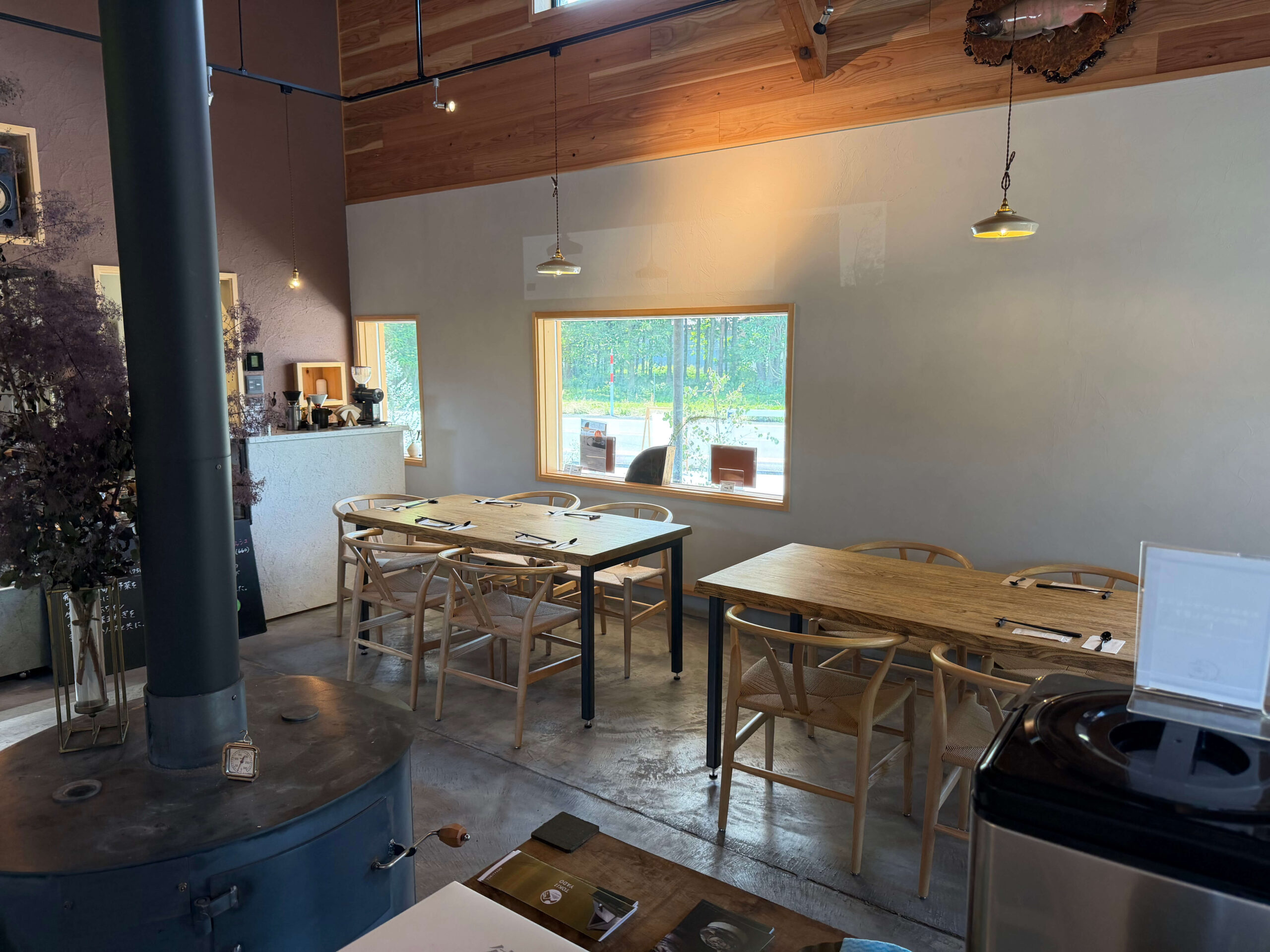 地と旅 店内